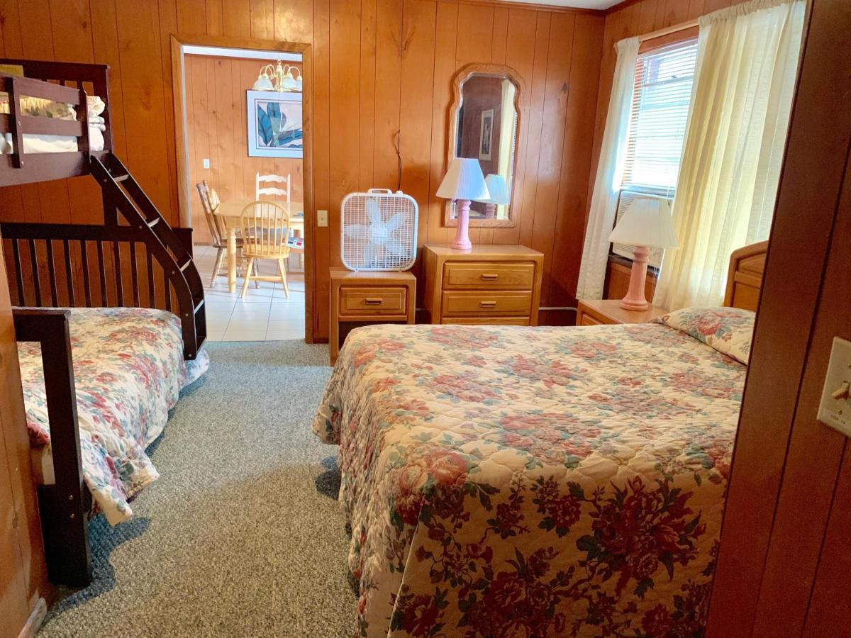 Phillips Historic Motel & Cottages 罗宾斯维尔 外观 照片