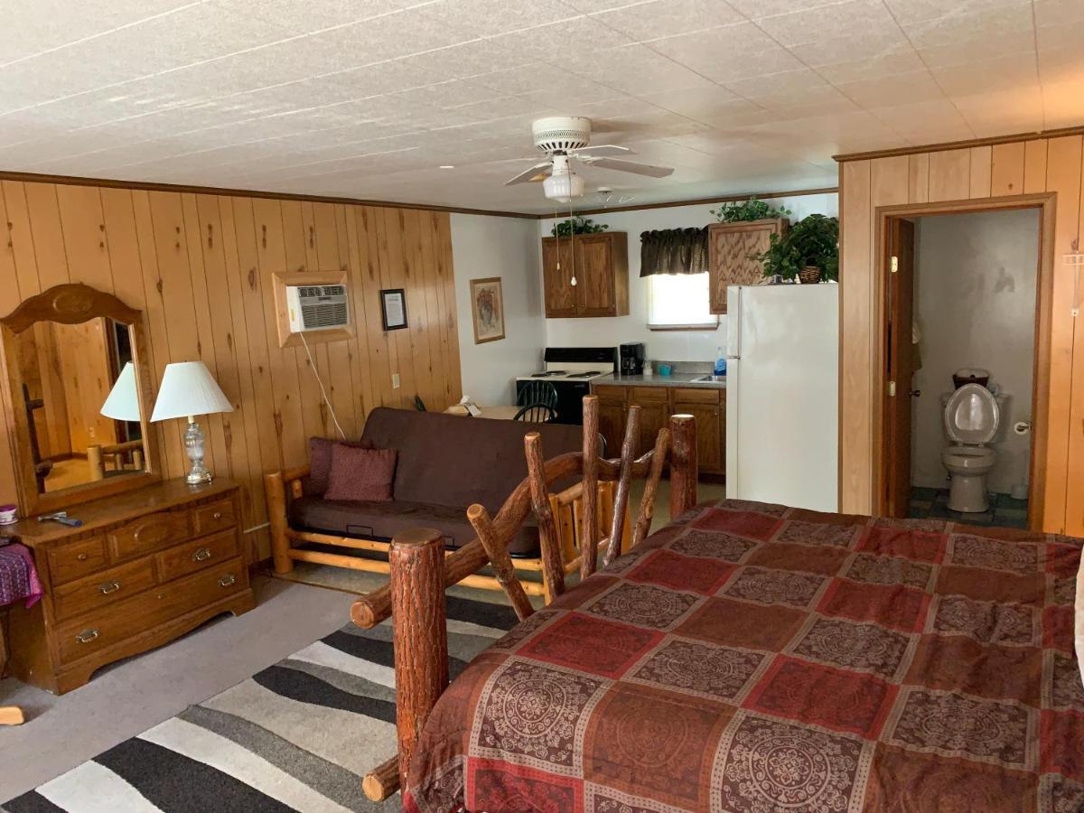 Phillips Historic Motel & Cottages 罗宾斯维尔 外观 照片
