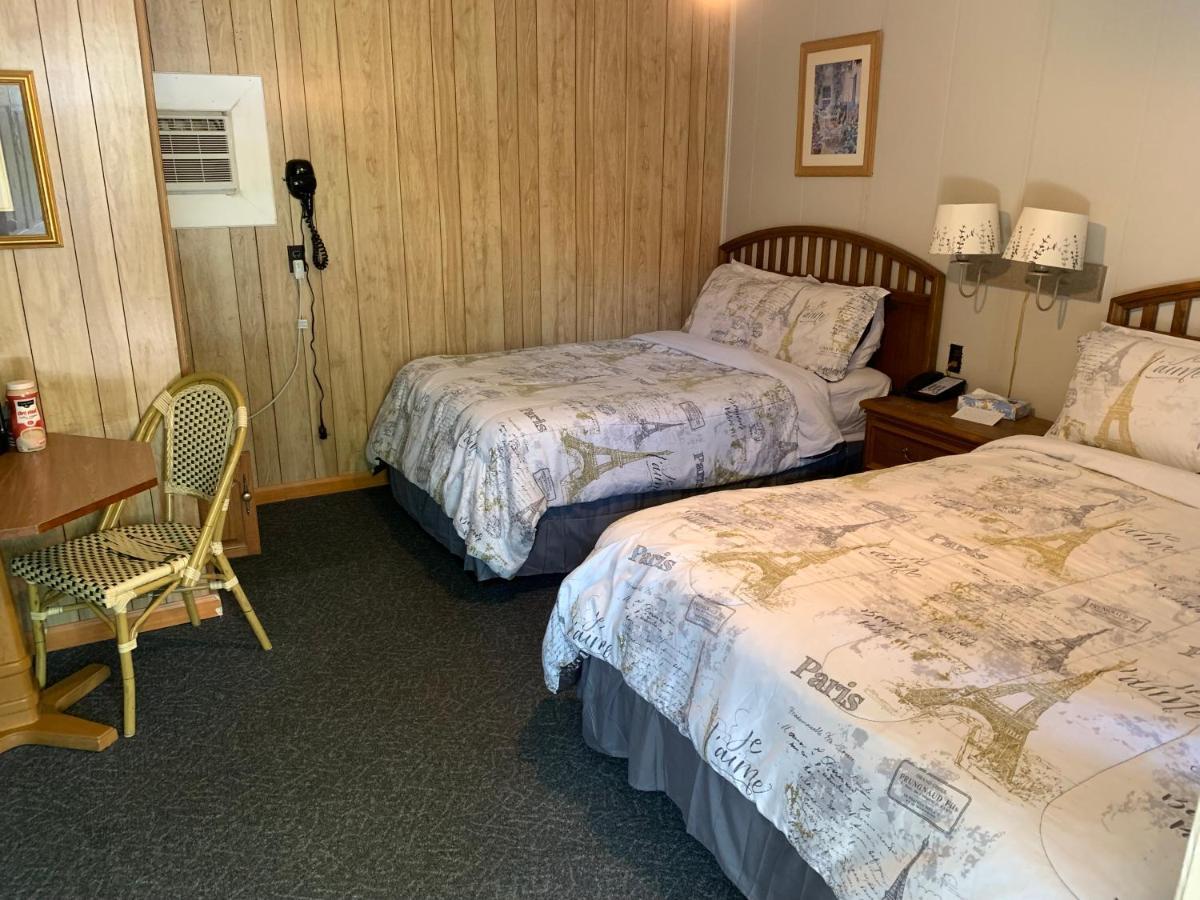 Phillips Historic Motel & Cottages 罗宾斯维尔 外观 照片