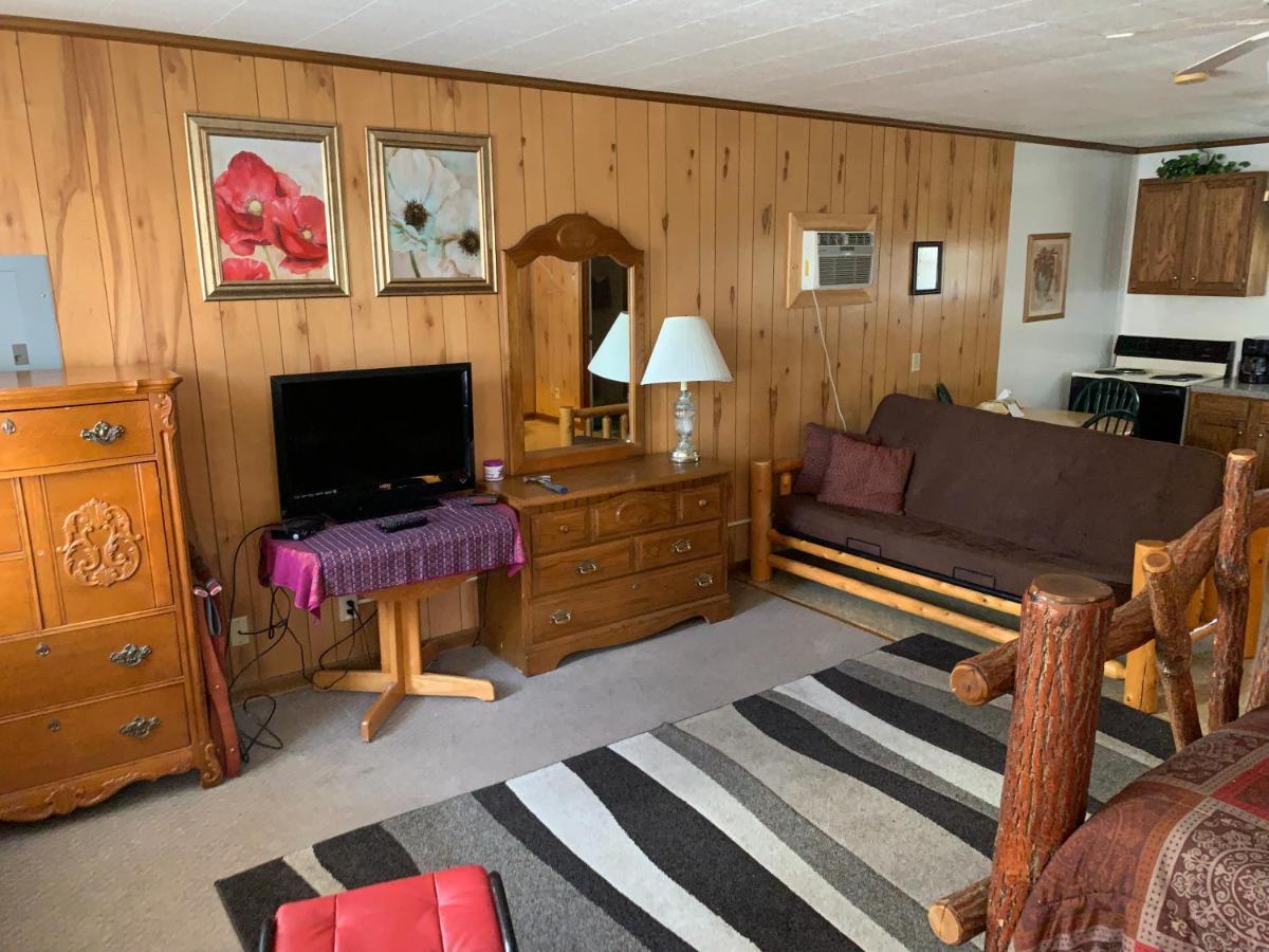 Phillips Historic Motel & Cottages 罗宾斯维尔 外观 照片