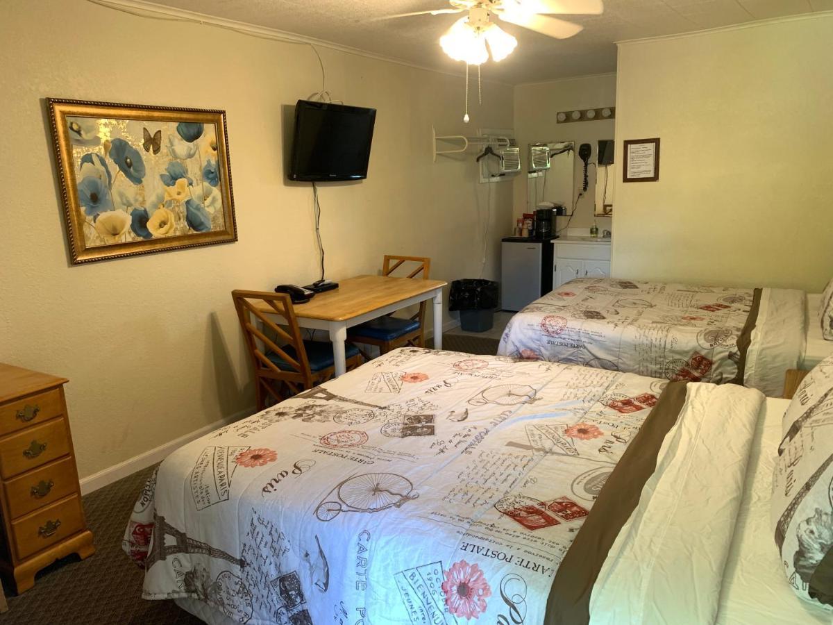 Phillips Historic Motel & Cottages 罗宾斯维尔 外观 照片