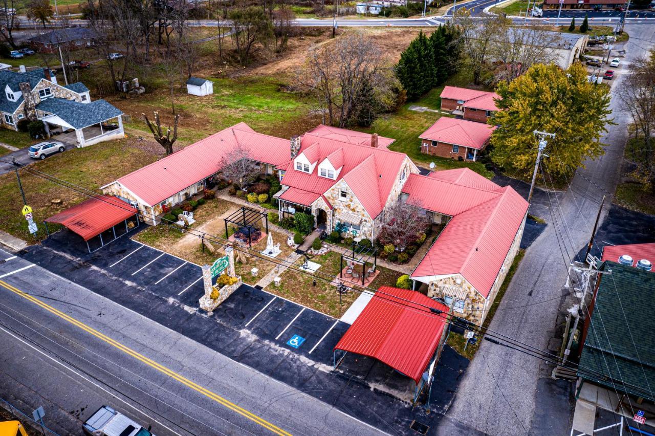 Phillips Historic Motel & Cottages 罗宾斯维尔 外观 照片