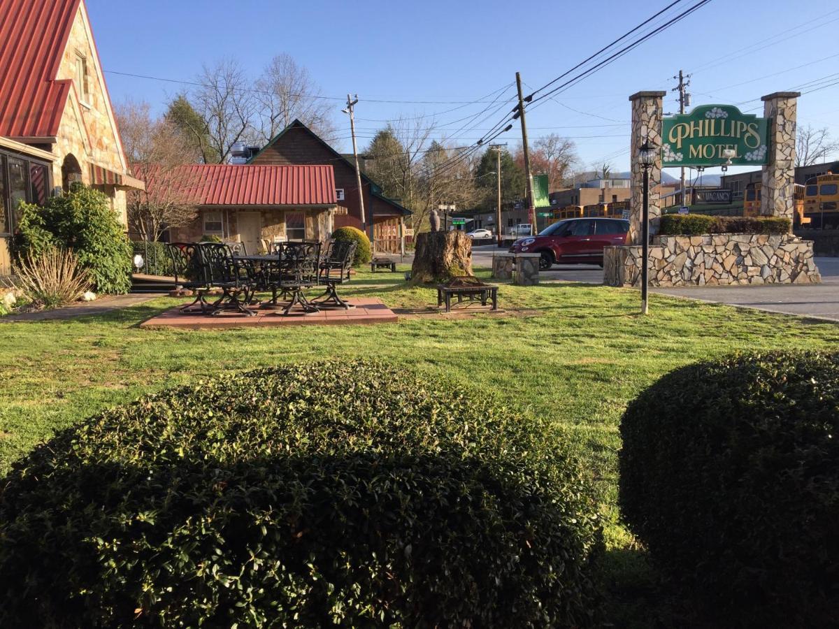 Phillips Historic Motel & Cottages 罗宾斯维尔 外观 照片