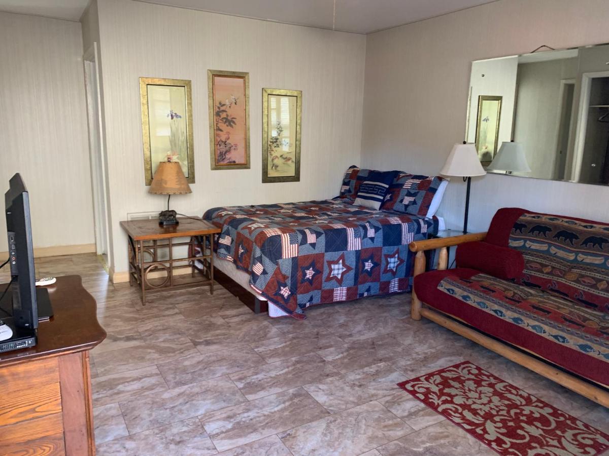Phillips Historic Motel & Cottages 罗宾斯维尔 外观 照片