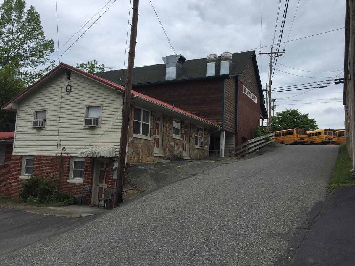 Phillips Historic Motel & Cottages 罗宾斯维尔 外观 照片
