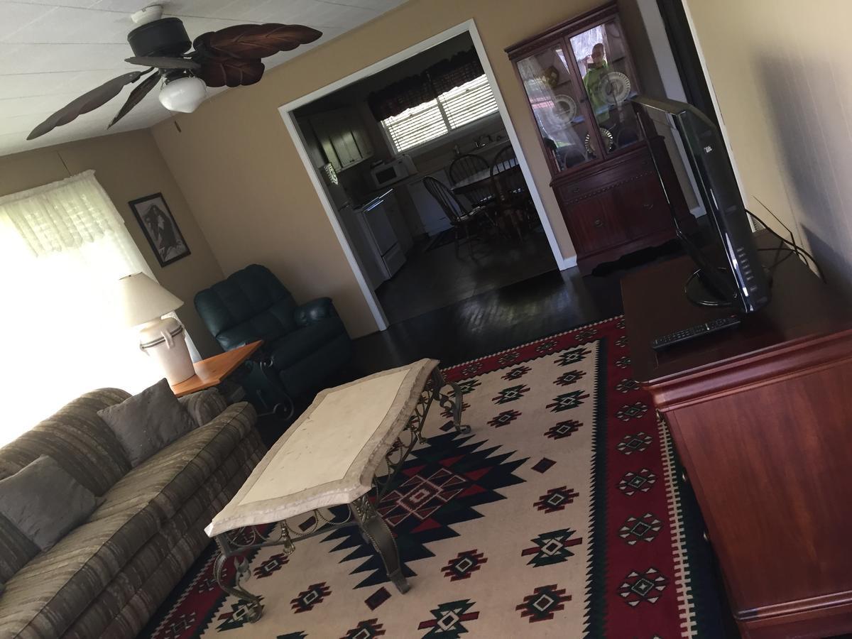 Phillips Historic Motel & Cottages 罗宾斯维尔 外观 照片